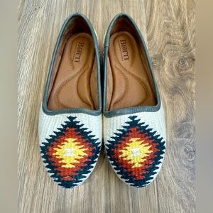 BORN Women's Giselle Flat Size 7.5 - New Without Tags